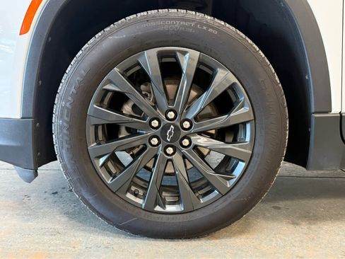 Certified 2023 Chevrolet Traverse RS image 8