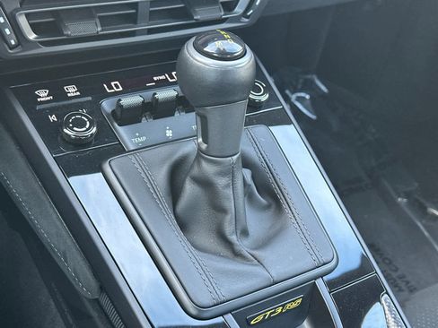 Certified 2025 Porsche 911 GT3 RS RWD image 19
