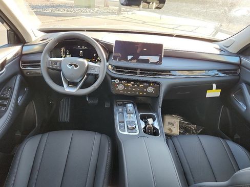New 2026 INFINITI QX60 Luxe image 12