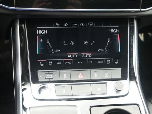 Used 2021 Audi Q8 Premium Plus w/ Premium Plus Package image 20