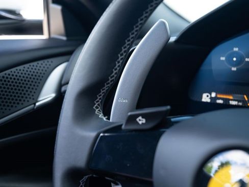 Used 2022 Ferrari Roma RWD image 33