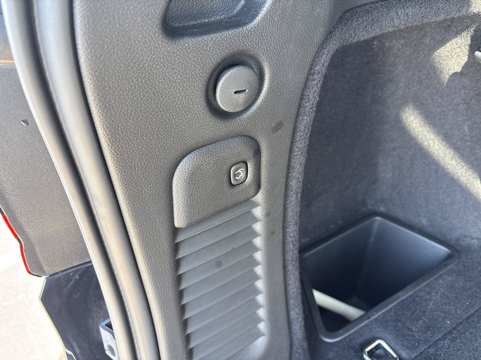 Used 2024 Dodge Durango R/T AWD/4WD image 13