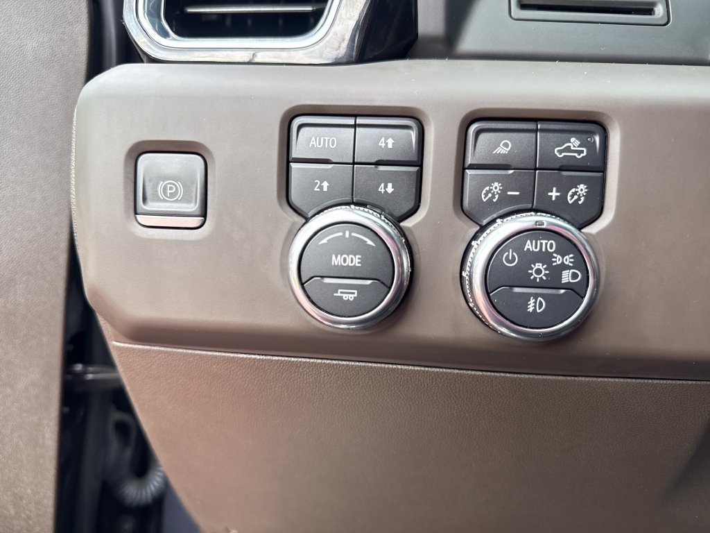 Used 2023 GMC Sierra 1500 Denali AWD/4WD image 14