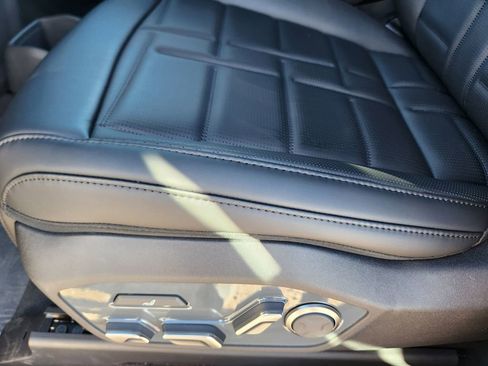 New 2026 Kia EV9 Land w/ Nightfall Edition Package image 9