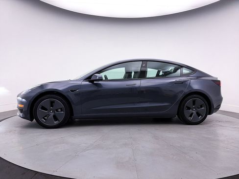 Used 2023 Tesla Model 3 Standard Range image 34