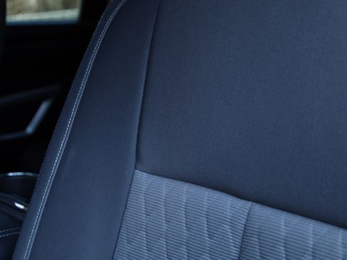 Used 2021 Nissan Titan SV w/ SV Convenience Package image 29