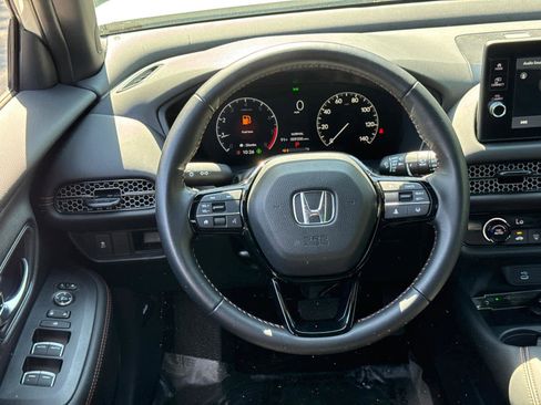 Used 2026 Honda HR-V Sport image 17