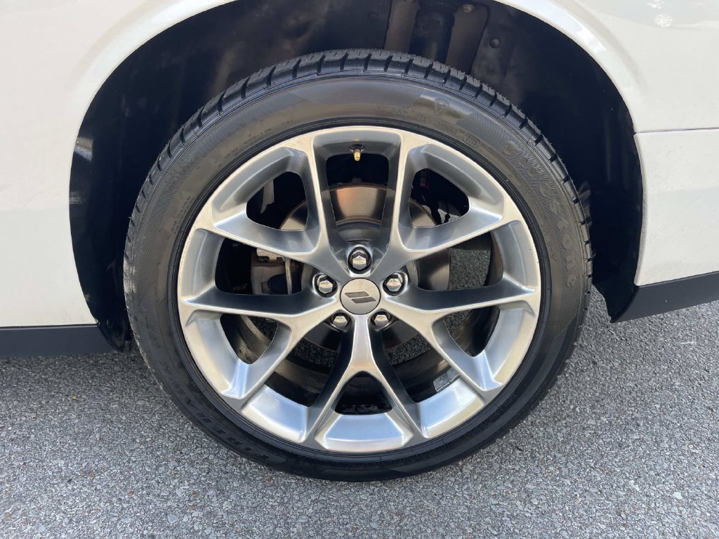 Used 2020 Dodge Challenger SXT w/ Plus Package RWD image 12