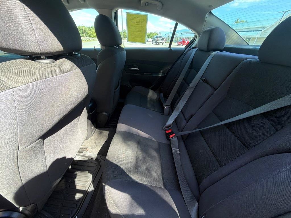 Used 2014 Chevrolet Cruze LT FWD image 13