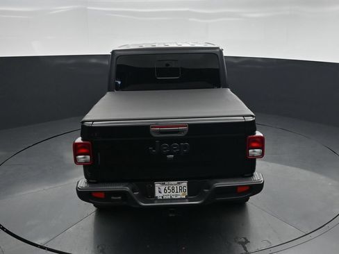 Used 2022 Jeep Gladiator Sport AWD/4WD image 37