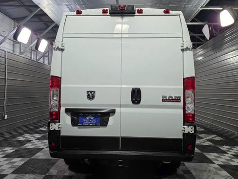 Used 2021 RAM ProMaster 2500 w/ Convenience Group FWD image 6