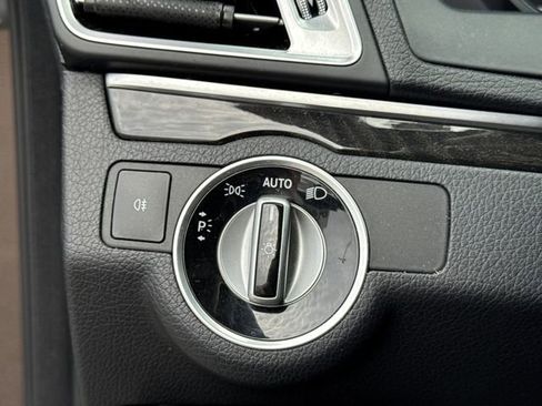 Used 2014 Mercedes-Benz E 350 4MATIC Coupe image 25