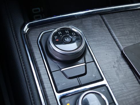 Used 2019 Ford Expedition Max Limited image 29