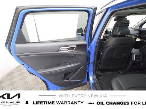 New 2026 Kia Sportage EX image 11