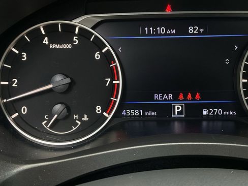 Used 2025 Nissan Altima 2.5 SV FWD image 37