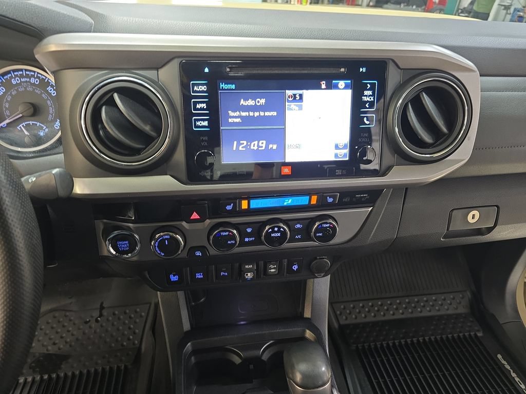 Certified 2018 Toyota Tacoma Limited AWD/4WD image 24