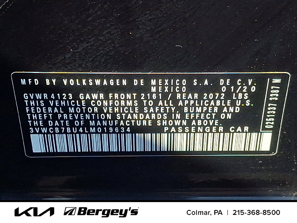 Used 2020 Volkswagen Jetta SE w/ SE Cold Weather Package FWD image 31