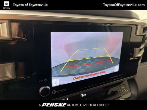 Used 2022 Toyota Tundra SR5 AWD/4WD image 28