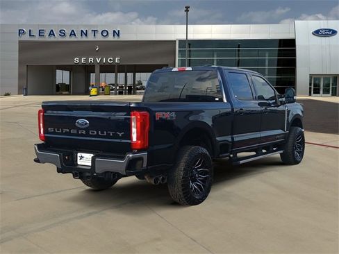 Used 2024 Ford F250 XLT w/ FX4 Off-Road Package image 5