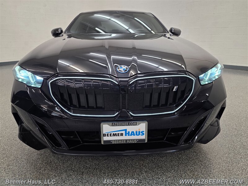 Used 2026 BMW i5 eDrive40 w/ M Sport Package RWD image 48