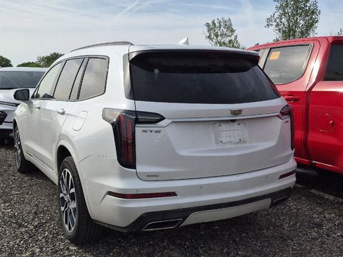 Used 2025 Cadillac XT6 Sport w/ Technology Package AWD/4WD image 4
