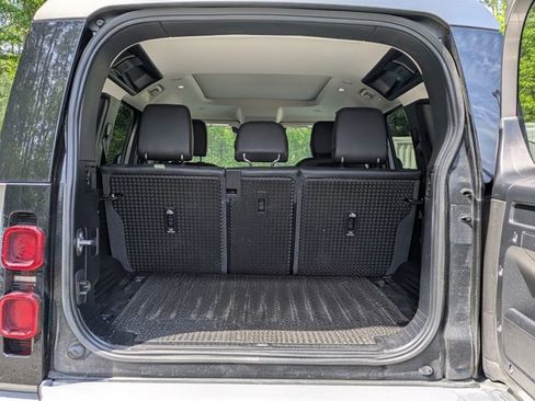 Used 2021 Land Rover Defender 110 S image 6