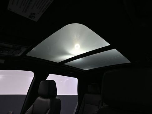 Used 2024 Chevrolet Tahoe LT w/ Luxury Package image 41