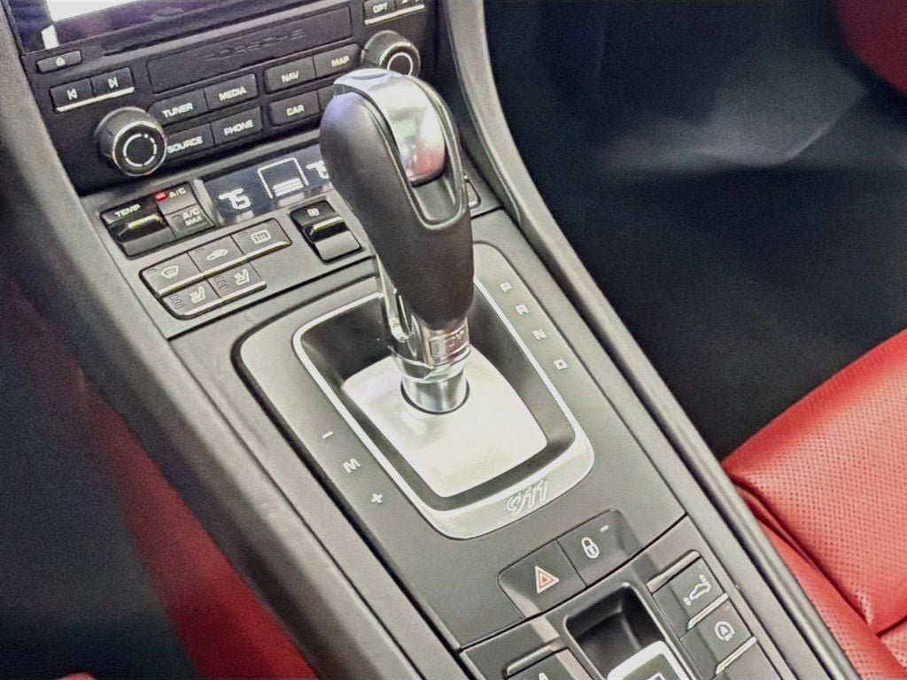 Certified 2017 Porsche 911 4 Coupe AWD/4WD image 23