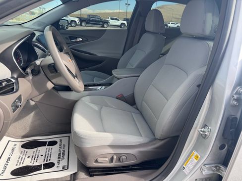 Used 2020 Chevrolet Malibu LT w/ Fleet LT Safety Plus Package FWD image 9