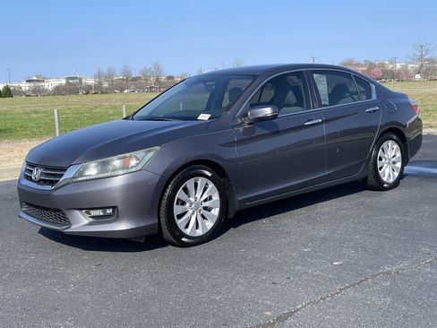 Used 2015 Honda Accord EX image 5