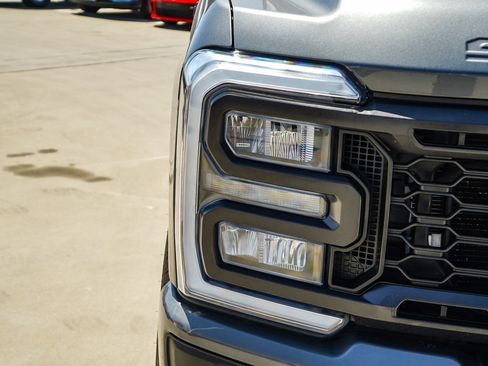 Used 2024 Ford F250 Lariat w/ Sport Appearance Package AWD/4WD image 10