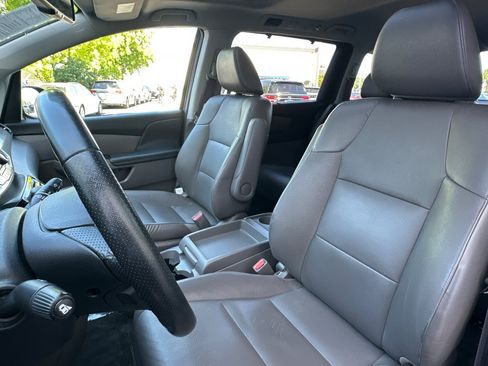 Used 2014 Honda Odyssey EX-L image 30