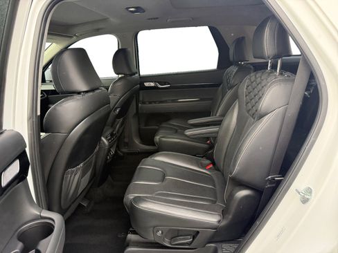 Used 2022 Hyundai Palisade Limited w/ Cargo Package image 16
