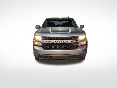 Used 2022 Chevrolet Silverado 1500 Custom image 3