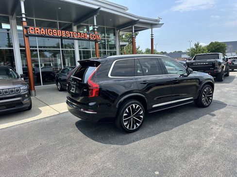Used 2025 Volvo XC90 B6 Plus AWD/4WD image 3
