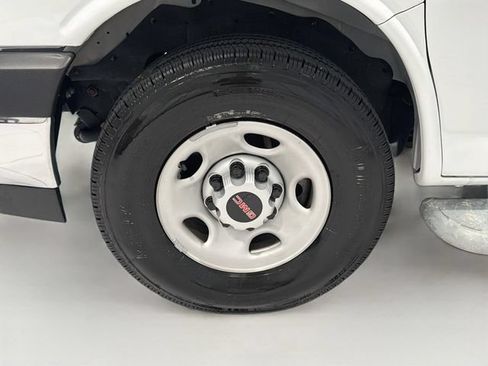 Used 2025 GMC Savana 2500 w/ Driver Convenience Package RWD image 22
