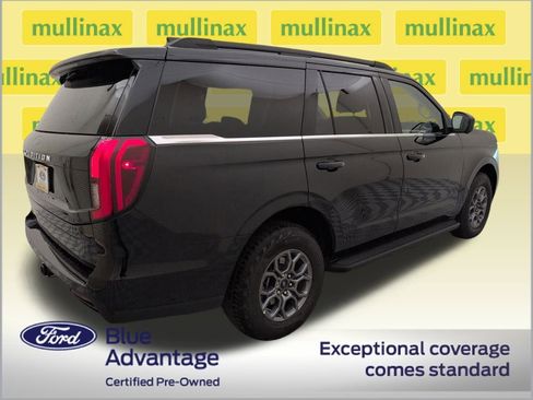 Used 2025 Ford Expedition Active image 4