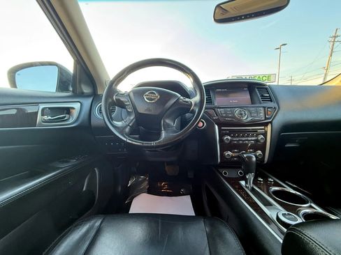 Used 2014 Nissan Pathfinder Platinum w/ Cargo Package image 29