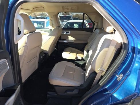 Used 2021 Ford Explorer Limited w/ Equipment Group 301A image 15
