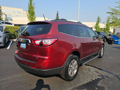 Used 2017 Chevrolet Traverse LT AWD/4WD image 7