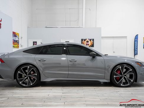 Used 2022 Audi RS 7 4.0T image 30
