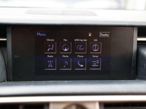 Used 2015 Lexus IS 250 w/ Navigation System Package image 39