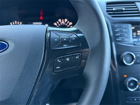 Used 2019 Ford Explorer XLT w/ Class III Trailer Tow Package image 34