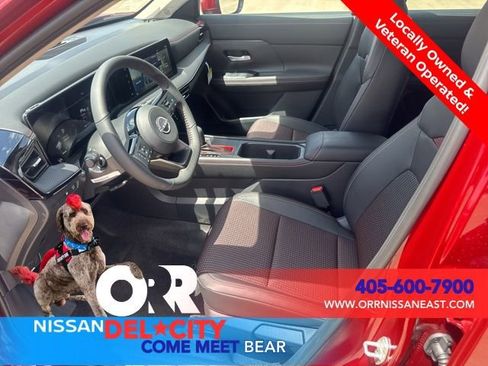 New 2025 Nissan Kicks SR FWD image 12