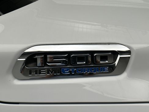 Used 2023 RAM 1500 Big Horn AWD/4WD image 42
