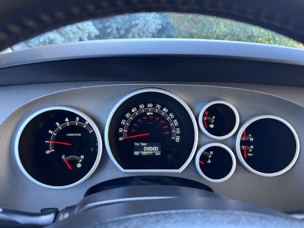 Used 2012 Toyota Tundra Limited w/ Memory Pkg AWD/4WD image 24