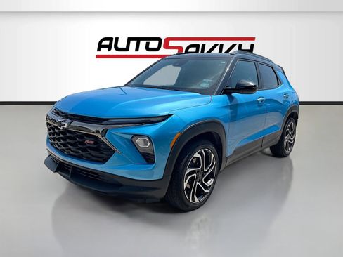Used 2025 Chevrolet TrailBlazer RS w/ Driver Confidence Package FWD image 3