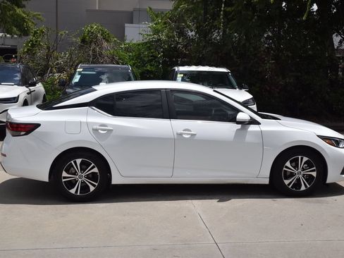 Used 2022 Nissan Sentra SV w/ All-Weather Package FWD image 6