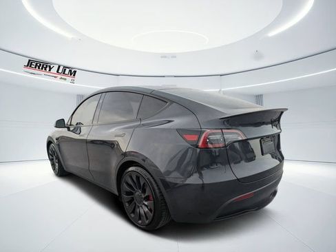 Used 2024 Tesla Model Y Performance image 5