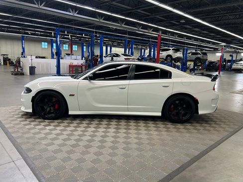 Used 2023 Dodge Charger Scat Pack RWD image 8